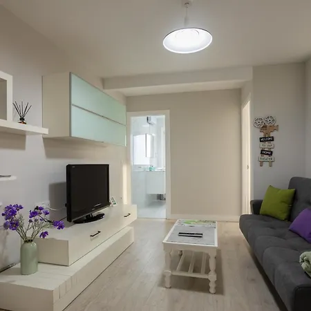 Veigas De Iria - Turistico Vut アパート *