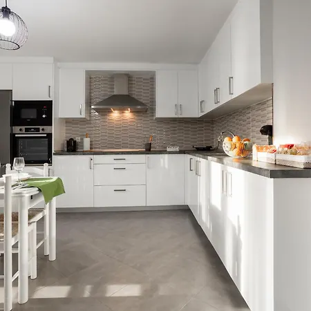 Veigas De Iria - Turistico Vut アパート *